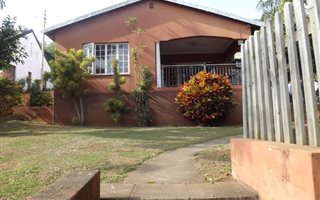 3 Bedroom House in Manor Gardens