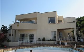 4 Bedroom House in Isipingo Hills
