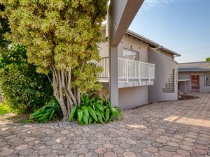 4 Bed House in Bonela