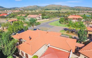 3 Bedroom Townhouse in Birdwood