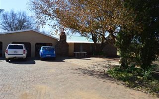 2.2 ha Farm in Buyscelia