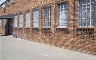 236 m² Industrial space in Hennopspark