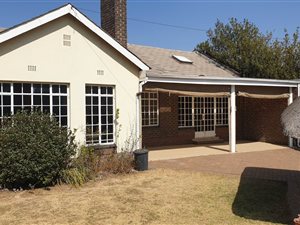4 Bed House in Farrarmere