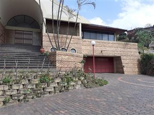5 Bed House in Lotusville