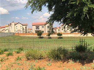 2 Bedroom Cluster in Blue Hills