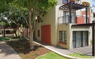 1 Bedroom Duplex in Oukraal Estate