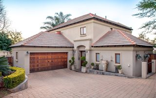 4 Bedroom House in Mooikloof Gardens