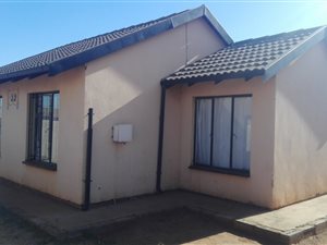 3 Bed House in Vosloorus