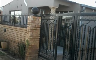 3 Bedroom House in Orange Farm