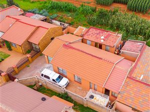 4 Bed House in Minnebron