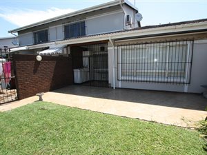 4 Bedroom Duplex in Prospect Hall