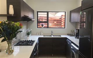 2 Bedroom Apartment in Olivedale