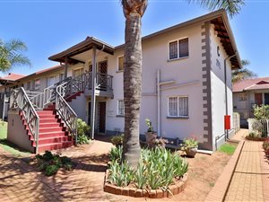 1 Bed Townhouse in Glen Marais
