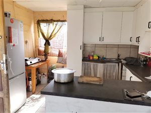 2 Bed House in Brackenham