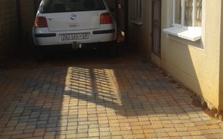 2 Bedroom House in Rosslyn