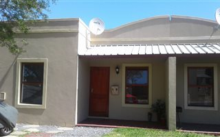 2 Bedroom House in Bardale Village