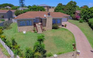4 Bedroom House in Kamma Creek