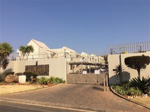 2 Bed Townhouse in Glenvista