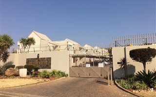 2 Bedroom Townhouse in Glenvista