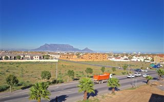 1 Bedroom Apartment in Parklands North