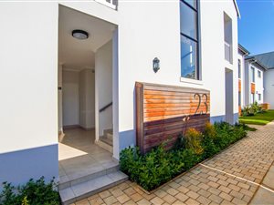 2 Bed Apartment in Emberton Estate