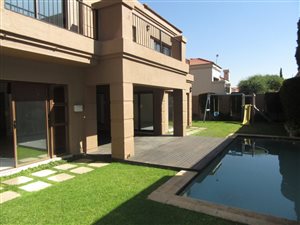 4 Bed Cluster in River Club