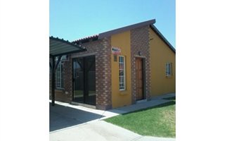 3 Bedroom Townhouse in Waterkloof