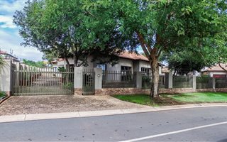 3 Bedroom House in Pebble Rock