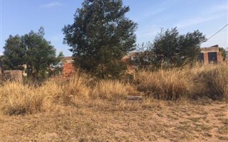 918 m² Land available in Wyebank