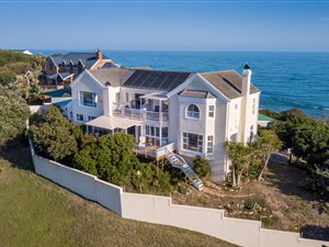 5 Bed House in West Bank