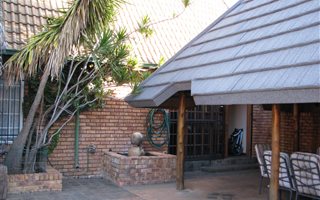 2 Bedroom Duplex in Weavind Park