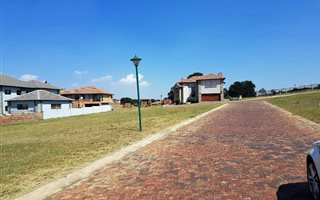 414 m² Land available in Kungwini Country Estate