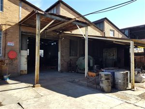 2536 m² Industrial space in Tulisa Park