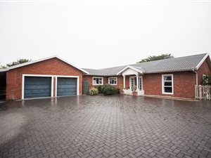 1.8 ha Farm in Theescombe