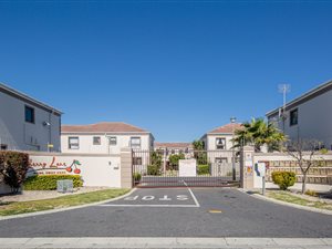 3 Bed Townhouse in Parklands