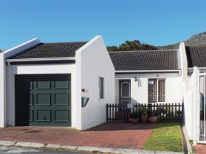 2 Bed House in Fish Hoek