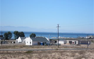601 m² Land available in St Helena Bay
