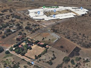 1.6 ha Smallholding in Mnandi AH