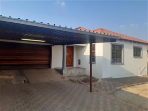 4 Bed House in Witpoortjie