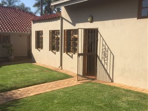 1 Bed Apartment in Orchards