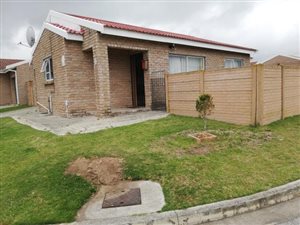 3 Bed Townhouse in Bridgemeade