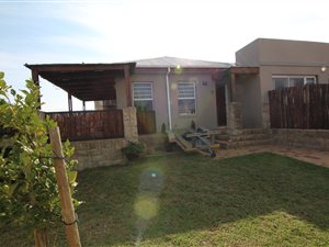 3 Bed House in Somerset West Central