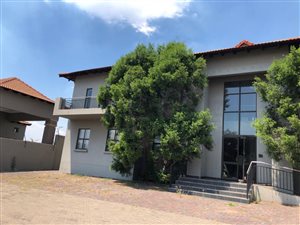 527 m² Commercial space in Noordwyk