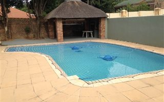 4 Bedroom House in Constantia Park