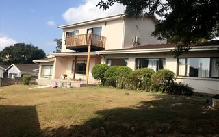 8 Bedroom House in Sarnia