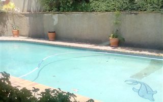 5 Bedroom House in Desainagar