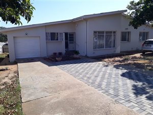 3 Bedroom House in Heuwelkruin