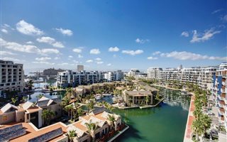 3 Bedroom Apartment in Waterfront