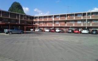 2 Bedroom Apartment in Vanderbijlpark CW5