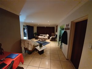 3 Bed Townhouse in Pomona